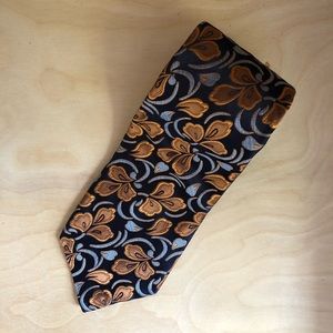 NWOT Chelsea by Robert Talbott Floral Tie
